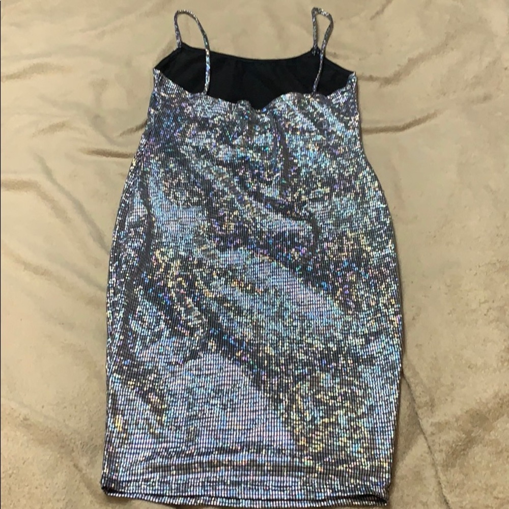 Dress - Picture 2 of 2